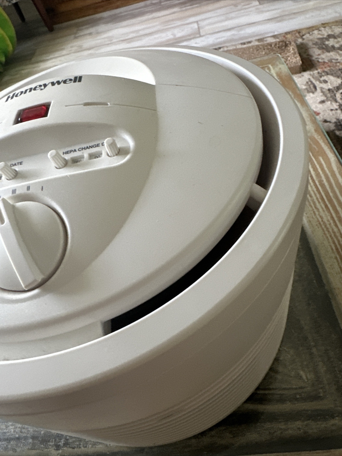 Honeywell True Hepa 50150 Air Purifier Works Great! Clean Portable New