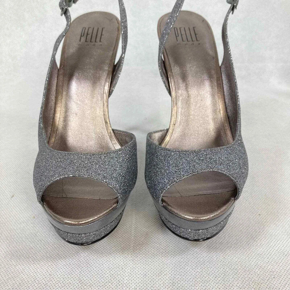 Salto agulha feminino Pelle Moda tamanho 7.5 prata brilhante peep toe slingback - Imagem 3 de 4