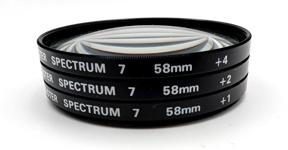 PROMASTER Spectrum 7 Close-Up Lens Filter Kit - 58mm (+1, +2, +4) with Case - Image 3 of 4