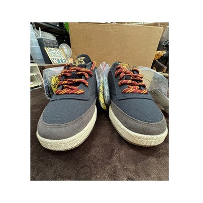 Harry Potter Hogwarts Sneakers Men s Size 10 NIB