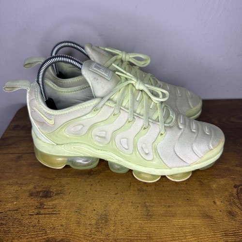 Nike Vapormax Women’s Size 7 Mint Green Sneakers