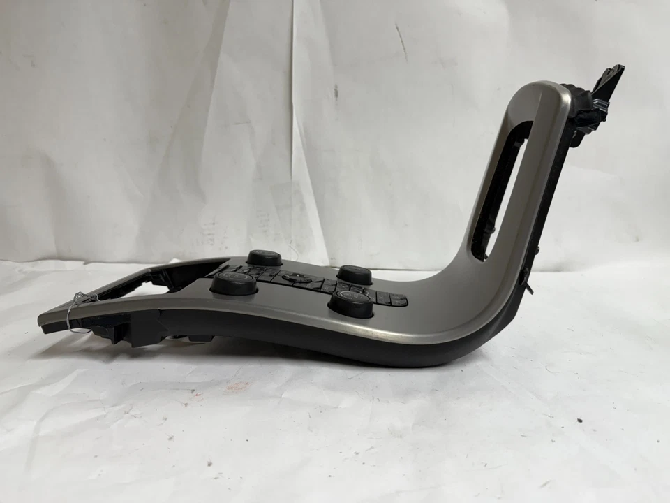 Equipo de audio Volvo S40 2004-2007 panel de control de radio moldura 30739249 OEM Foto 4 de 4