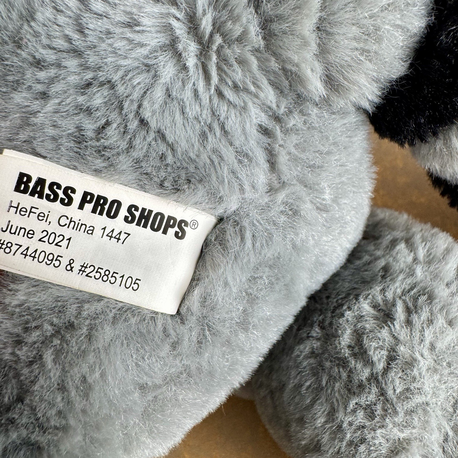 Raccoon Plush Bass Pro Shops Wildlife Artists Realistic 13" Black & Gray Stuffed