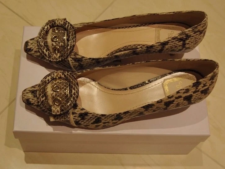 NEUF Pompe Dior Leopard Medallion gris clair talon bas   Taille 40 IT/7 UK