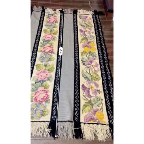 VTG Hand Knitted Blanket Throw Pansy Roses Morning Glory Flowers 60" x 74" - Picture 3 of 10