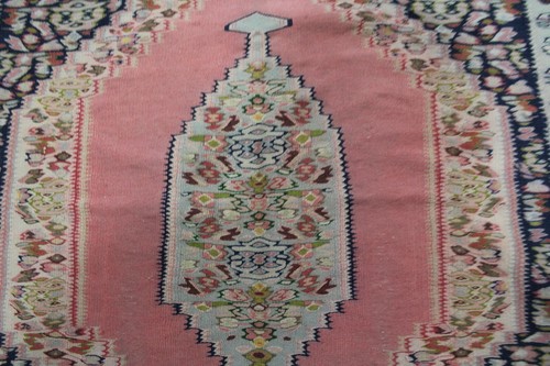 An Outstanding Persian Kilim, Medallion Design & Superb Colours 170 x 120 cm - Picture 7 of 12