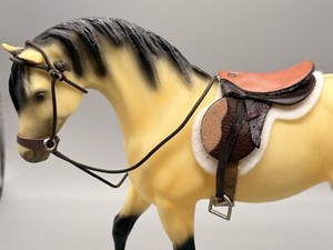 Breyer Traditional Scale Hunt seat saddle & Bridle ⭐️ Horse NOT INCLUDED ⭐️ EUC