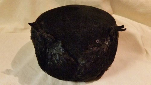 Retro '50's Black Pill Box Fur Hat Iridescent Feathers 8 inch "Teresa" Paris NY - Picture 7 of 11