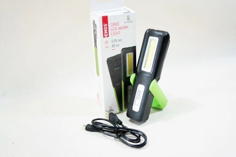 Linterna recargable USB Led - Imagen 2 de 4