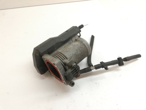 BMW E36 318i  -  Drosselklappe Drosselklappenstutzen 1721456 (06)