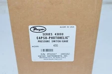 NEW Dwyer Instruments 4050 Series 43000 Capsuhelic Differential Pressure Gage