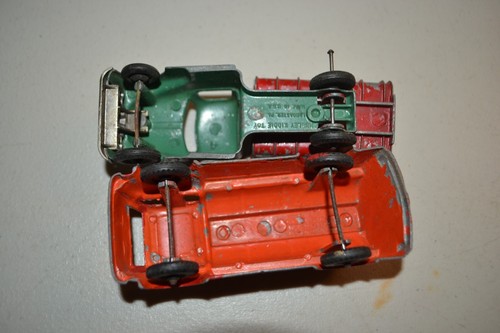 Vintage ERTL, Greyhound, Hubley Kiddie, Midget Toy, etc (Lot of 10) - Picture 8 of 15