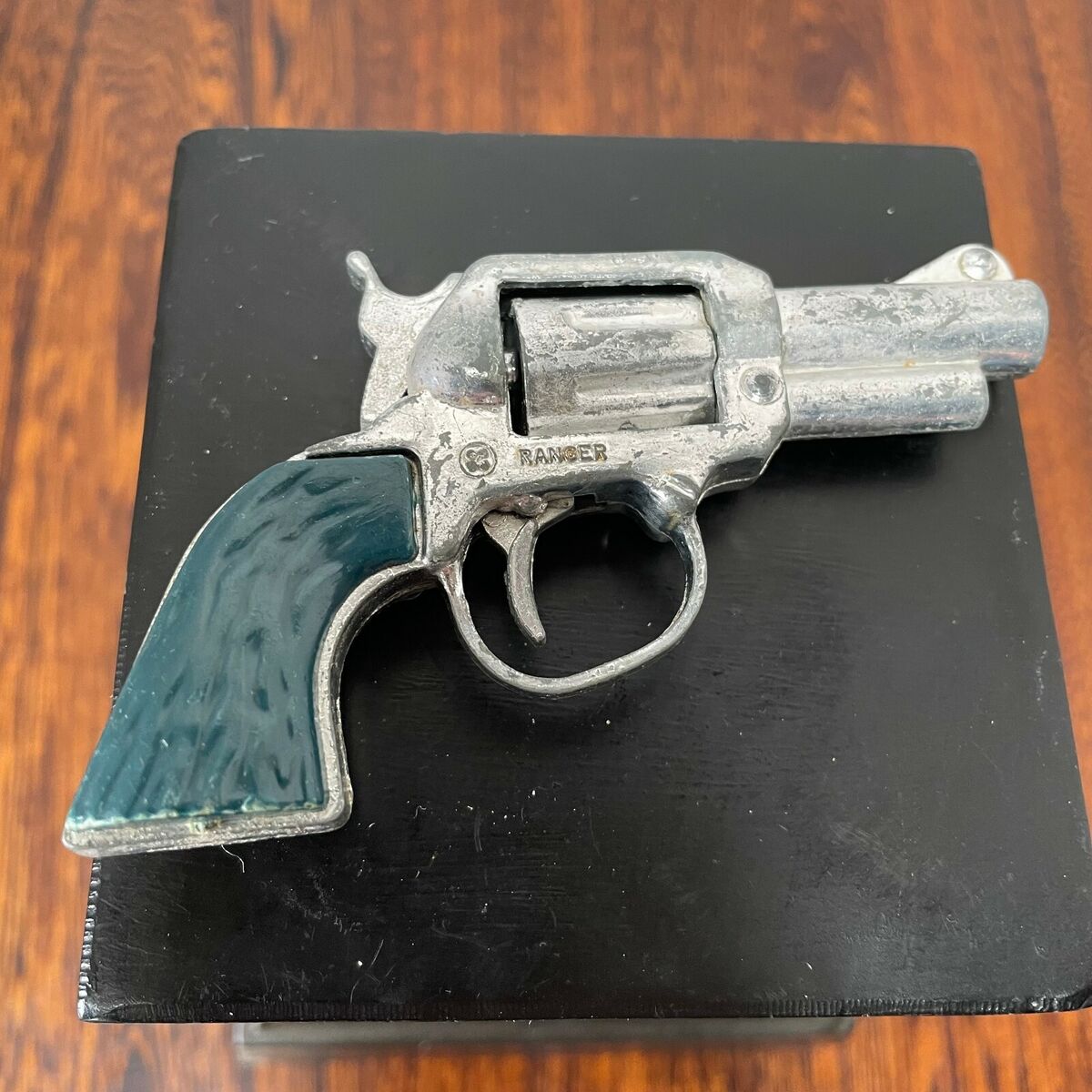 Vintage Zee Toys Mini Ranger Toy Gun. 3.5 Vintage Zee Toys Mini Ranger Toy Gun. 3.5