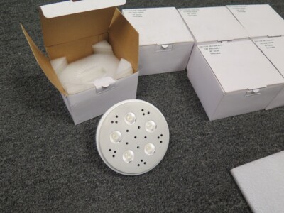 LED  AR111DF  13W 3000K LAMP LIGHT BULB.  lot of 6