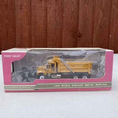 First Gear 60-0120 Mack Granite Muldenkipper mit Pflug 1/64 Diecast Modell sehr selten