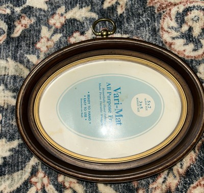 Vintage Vari-Mat Oval Faux Wood & Gold Trim 5x7 Glass Size 3x5 Border Size