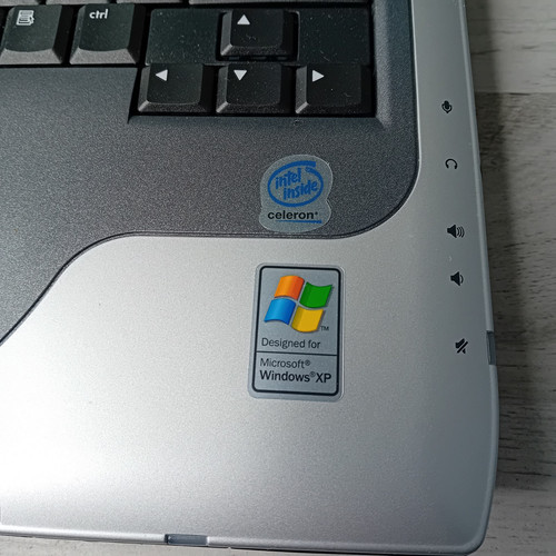 COMPAQ NX9010 LAPTOP - NOT TESTED FOR SPARES OR REPAIRS NOTEBOOK - Picture 2 of 12