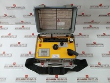 BUDENBERG E400 Digital Pneumatic Pressure Calibrator Kit 100 KPA (Incomplete)