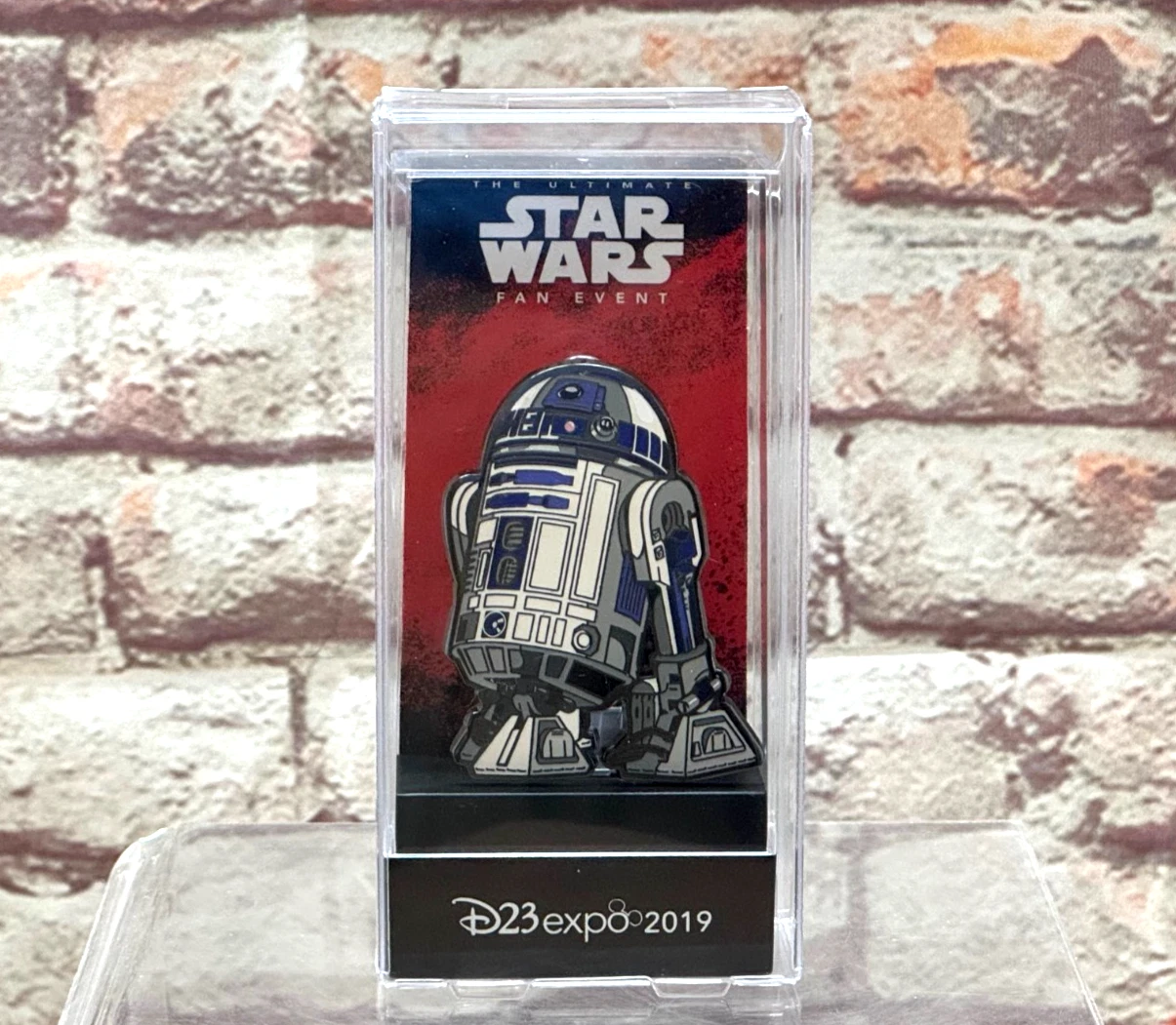 D23 Expo 2019 Exclusive Figpin - R2D2 - Star Wars - Free Protective Case- LE 250