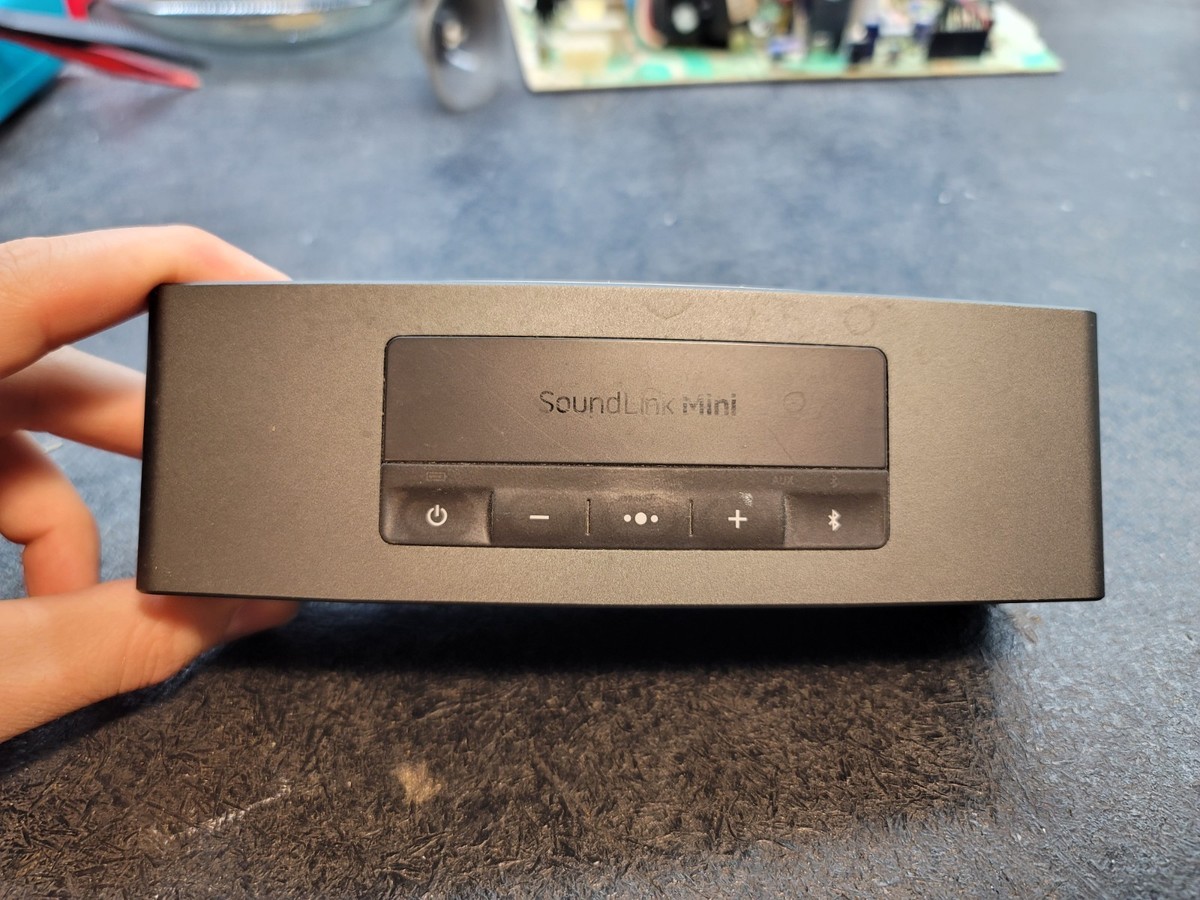 Bose SoundLink Mini Portable Bluetooth Speaker PARTS OR REPAIR AS