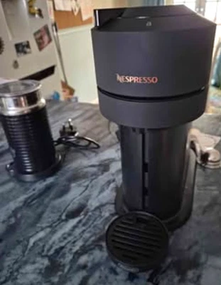 Nespresso Vertuo Next Capsule Coffee Machine Black/White 19 Bar 1.1L Espresso