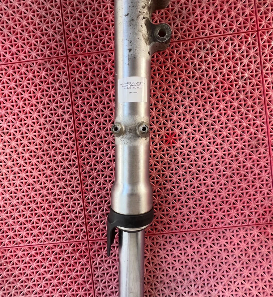 Pata de suspensión deslizante horquilla delantera izquierda Yamaha DT2 DT3 250 DT250 1992-1993 enduro Foto 4 de 4