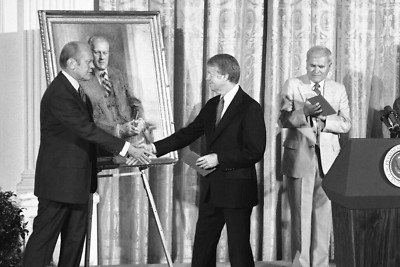 President Jimmy Carter and Gerald Ford  Photo 8.5x11