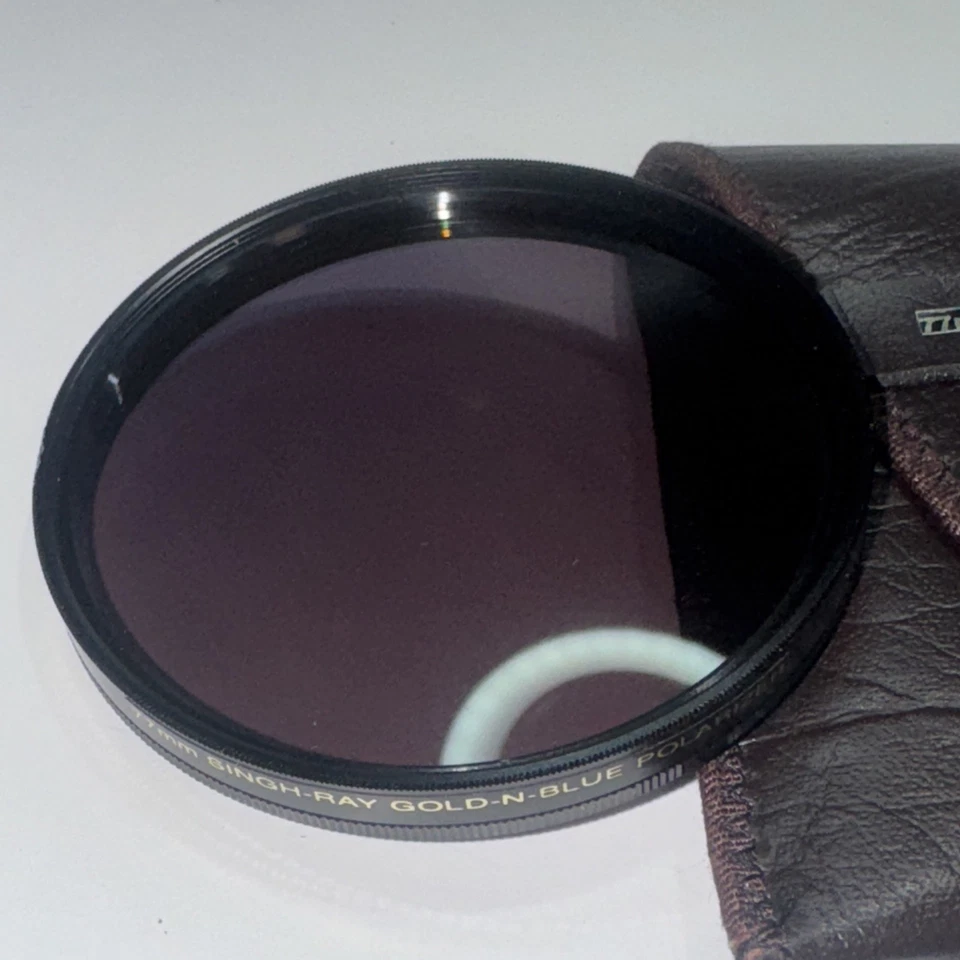 Singh-Ray 77 mm Gold N Blue Polarizer With Leather Pouch - Image 2 of 4