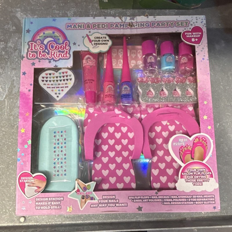 It's Cool to be Kind Mani & Pedi Pampering Party Set Nail Art Pink/Blue