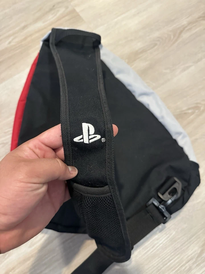 Mochila Eslinga Y2K Original PlayStation PSP Roja y Negra RARA Foto 3 de 4