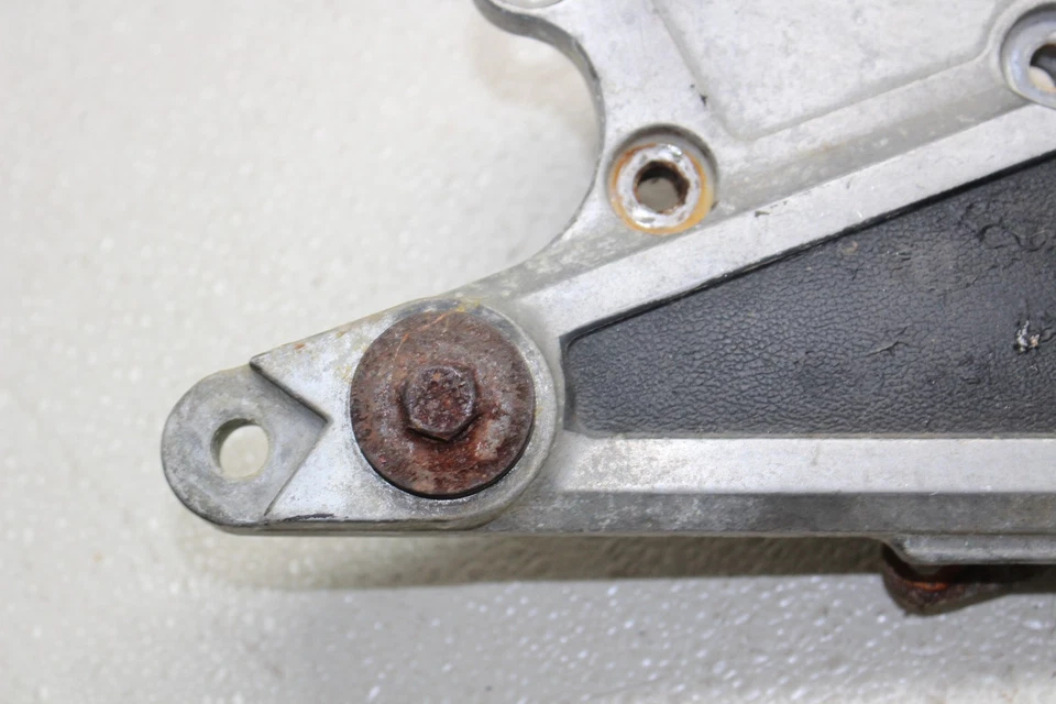 81-83 KAWASAKI KZ1100A ВАЛ ПРАВАЯ ПЕРЕДНЯЯ ОПОРА ДЛЯ НОГ КОЛЫШЕК ШАГ - Изображение 3 из 4