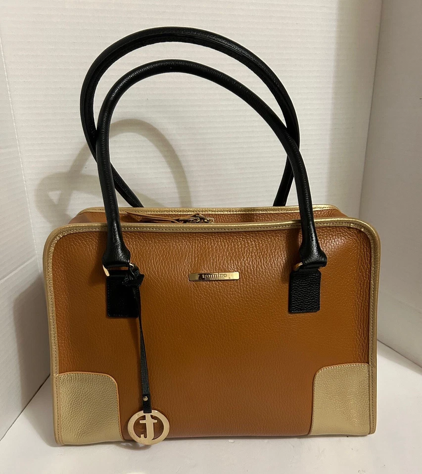 Bolsa de mão de couro preta bronzeada Tanino couro genuíno feita na Colômbia alça dupla - Imagem 2 de 4