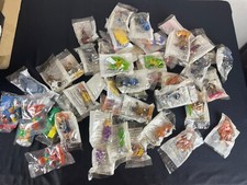 Gros lot France Kelloggs et autre  lFigurines PVC Kellogg's neuf sous plastique