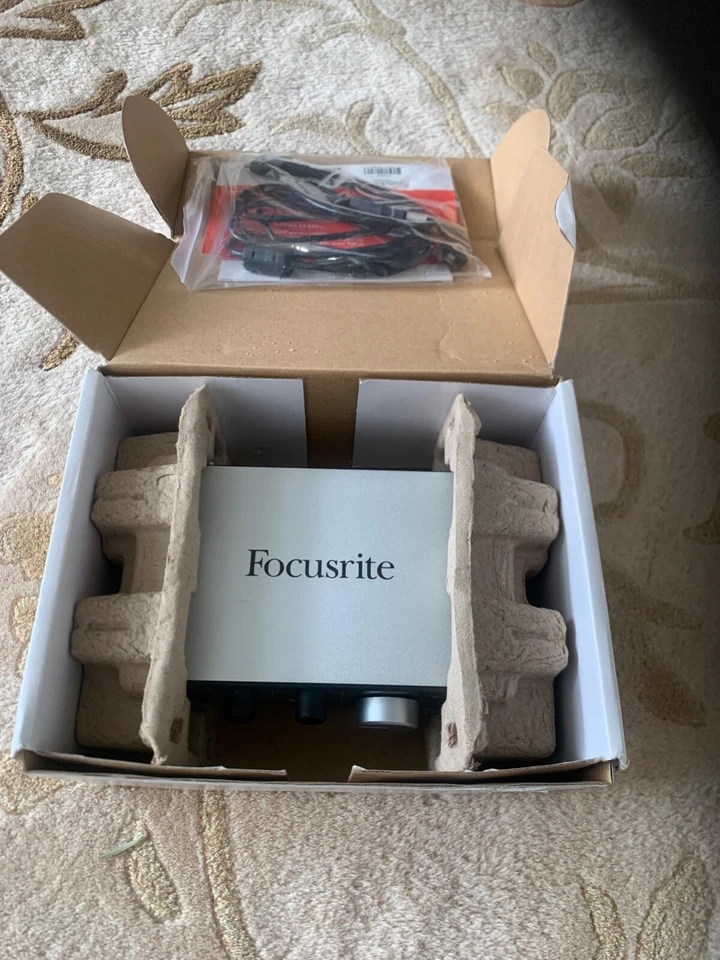 Focusrite Scarlett Solo 2nd Gen USB Audio Interface - Image 3 of 4