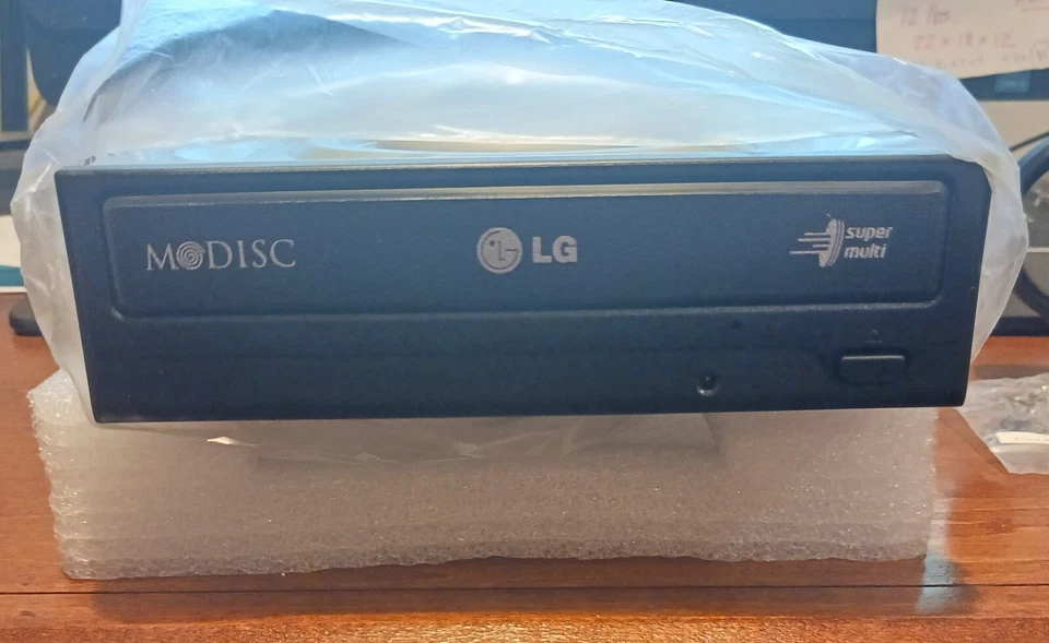 LG DVD Writer GH24 Super Multi 24x for Windows PC. NEW in box. Free Shipping - Image 3 of 4