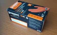100 GLOVEWORKS HD Nitrile Disposable Gloves 8 Mil Raised Diamond Texture Size: S