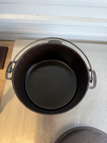 Wagner Ware No 8 Cast Iron Dutch Oven Drip Drop 1268B Roaster Pot Cracked Handle - Picture 22 of 23