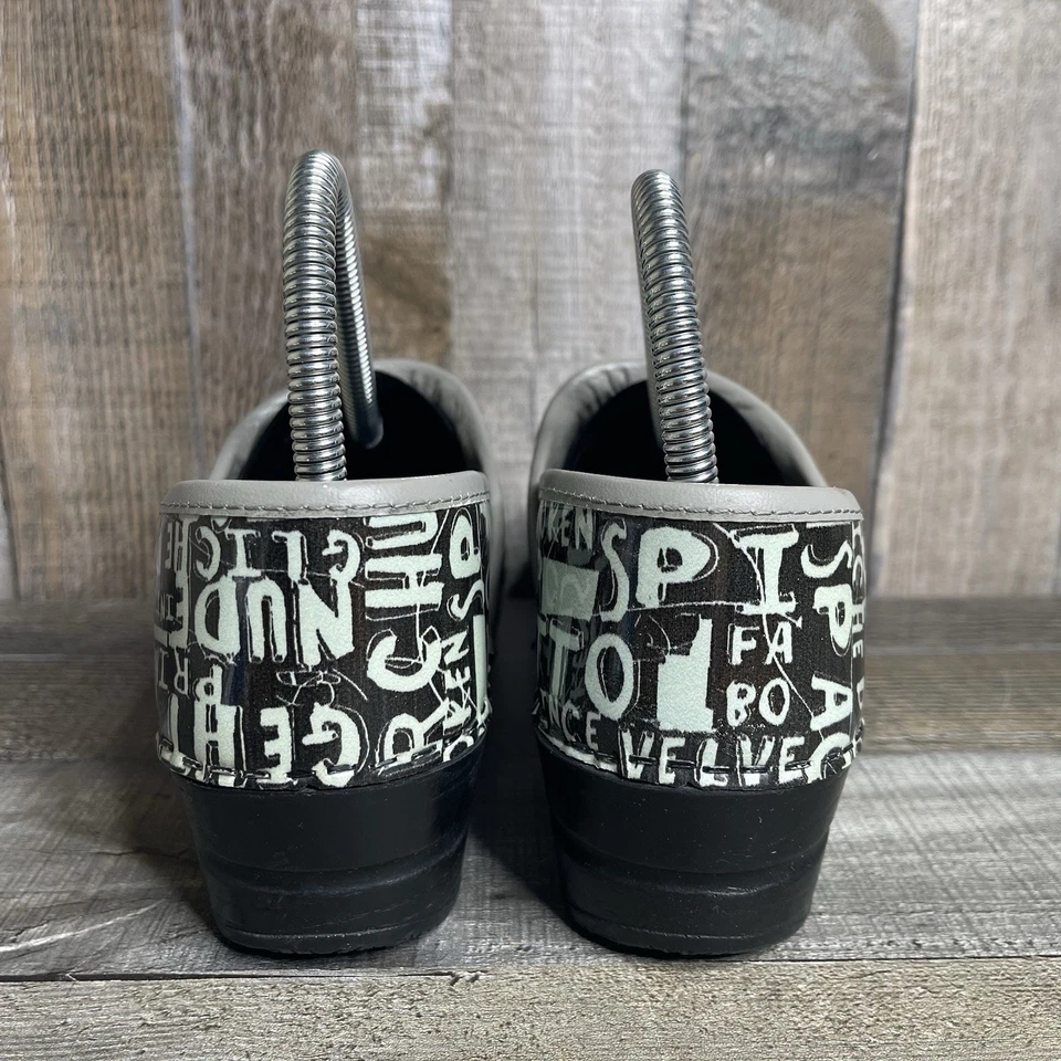 Zuecos profesionales de charol verde menta Sanita Graffiti para mujer talla EU 37 Foto 4 de 4