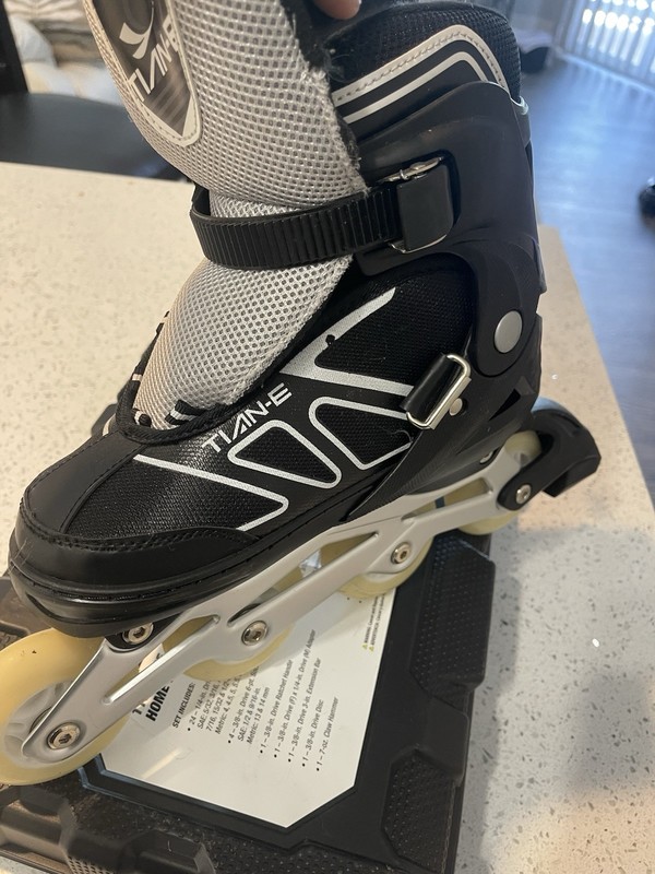 Titane Inline Rollerblades /  Black & White Adult (Women’s) – Great Condition