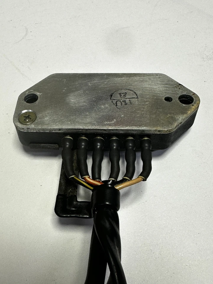 1982-83 Suzuki GS1100E GS850 Encendedor CDI ECU 32900-45411 De colección Nippondenso OEM Foto 3 de 4