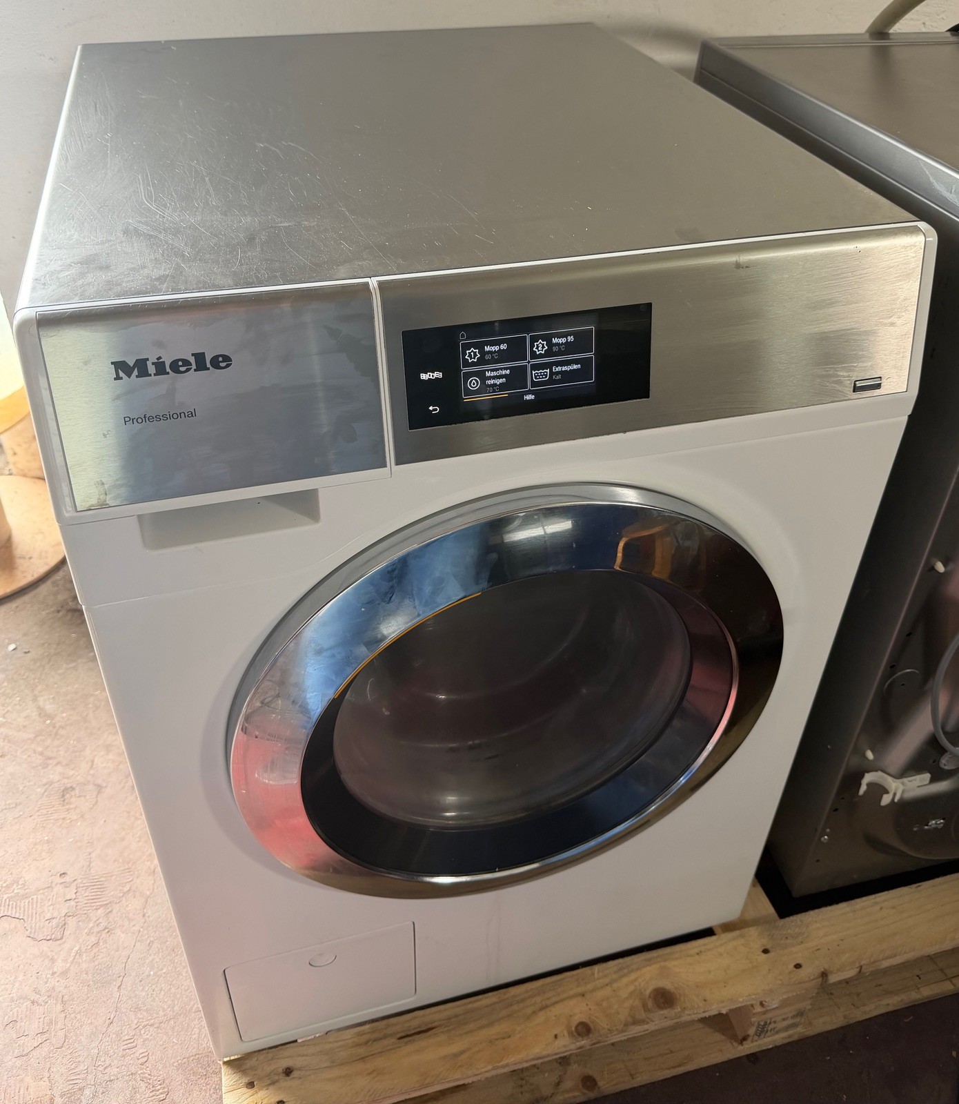 Miele PWM 906 EL DP Gewerbewaschmaschine 6kg 1600 U/min M Touch