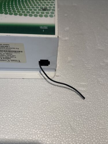Titan Controls Helios 8 - 8 Light 240 Volt Controller w/ Dual Trigger Cords - 第 9/13 張圖片