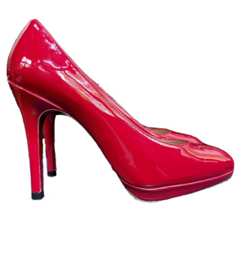stuart weitzman red patent leather pump Size 6 EU36