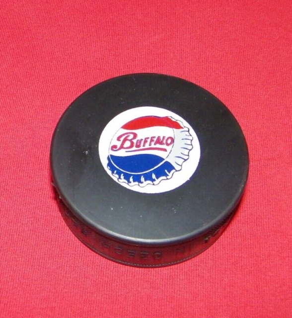 VINTAGE BUFFALO BISONS AHL HOCKEY PUCK PERFECT RETRO STYLE OFFICIAL PAINTED PUCK