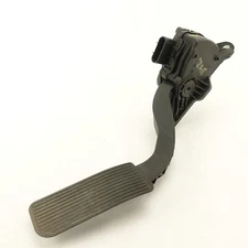 2008 2009 2010 2011 2012 2013 Silverado Sierra Tahoe Yukon Gas Accelerator Pedal
