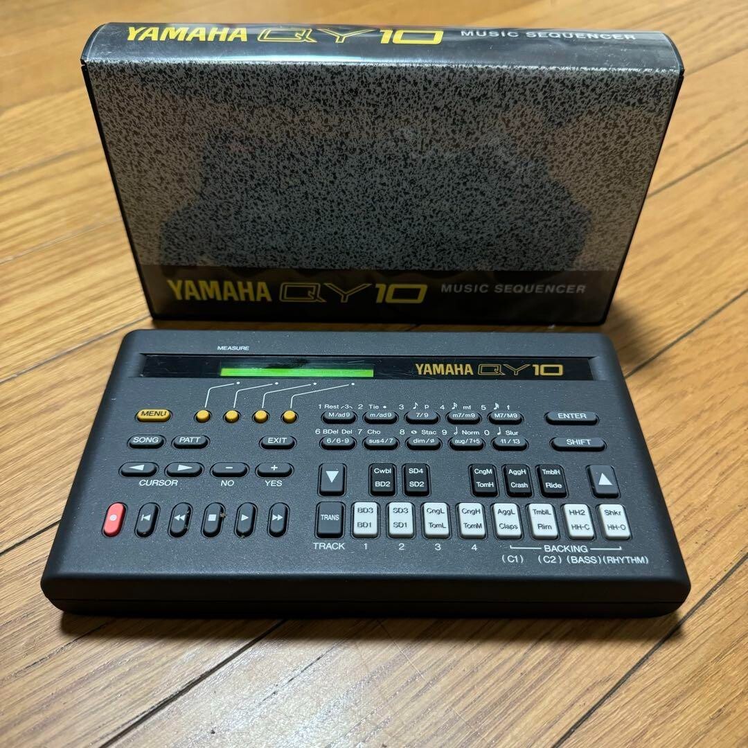 YAMAHA　QY10 A Walkstation from the 1990s – Yamaha QY10 – The Introvert