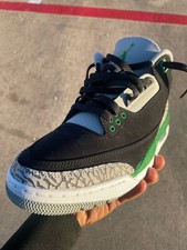Size 9.5 - Jordan 3 Retro Mid Pine Green