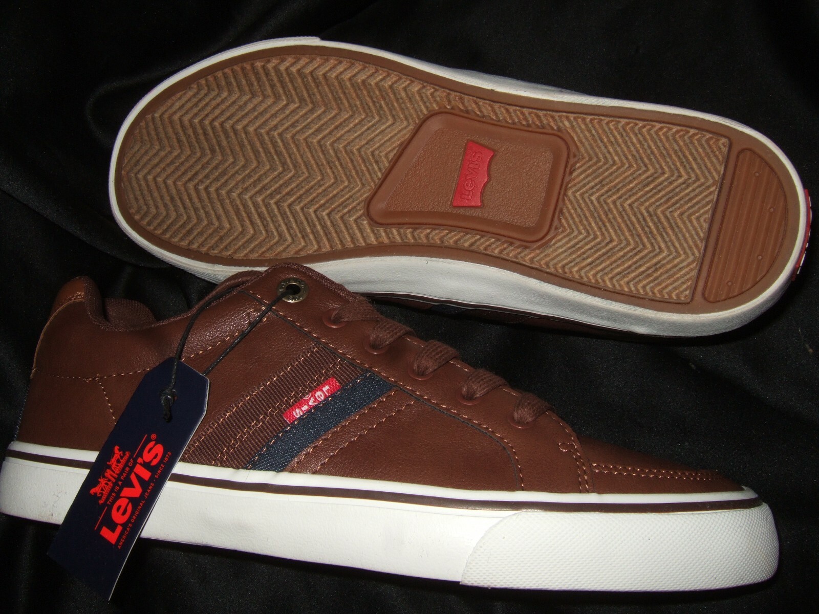 Athletic Comfort Fashion Sneakers Shoes 