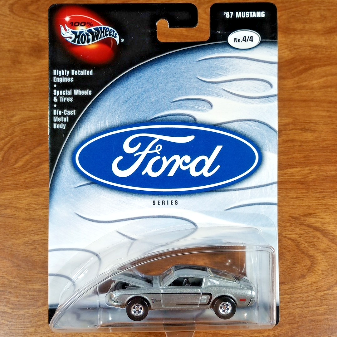 Hot Wheels 100% Preferred Ford Series 4/4 '67 Mustang Silver Real