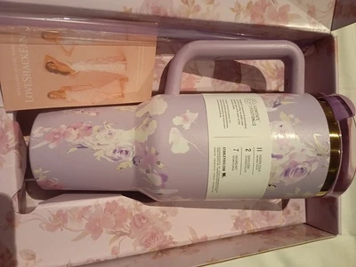 Stanley x LoveShackFancy bouteille isotherme 1,8L floral violet - Photo 1/4